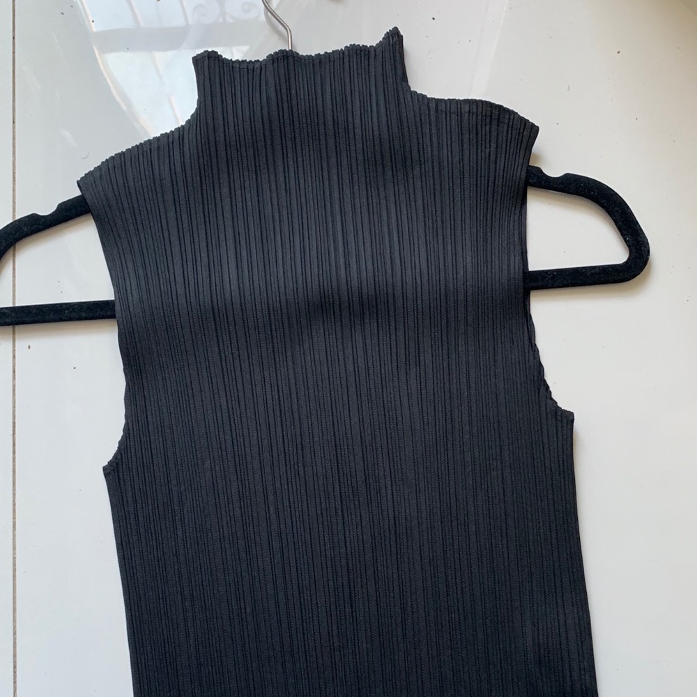 Brand new issey miyake mockneck one size